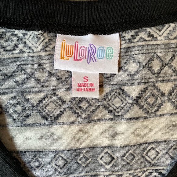 2/$20 🔥 LuLaRoe Christy Tee - Picture 2 of 3